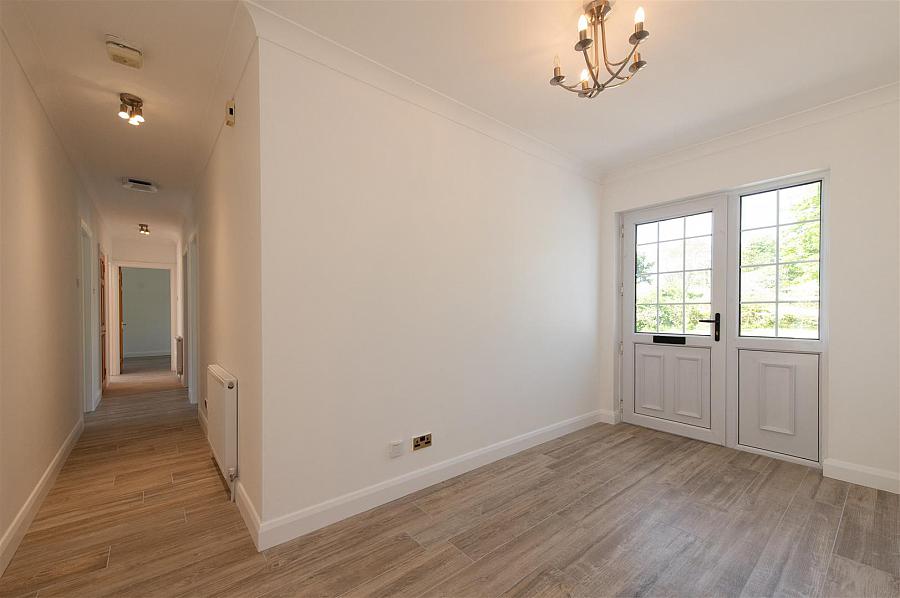 28 Manse Road