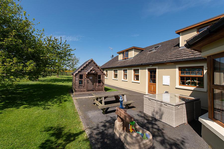54b Crawfordstown Road