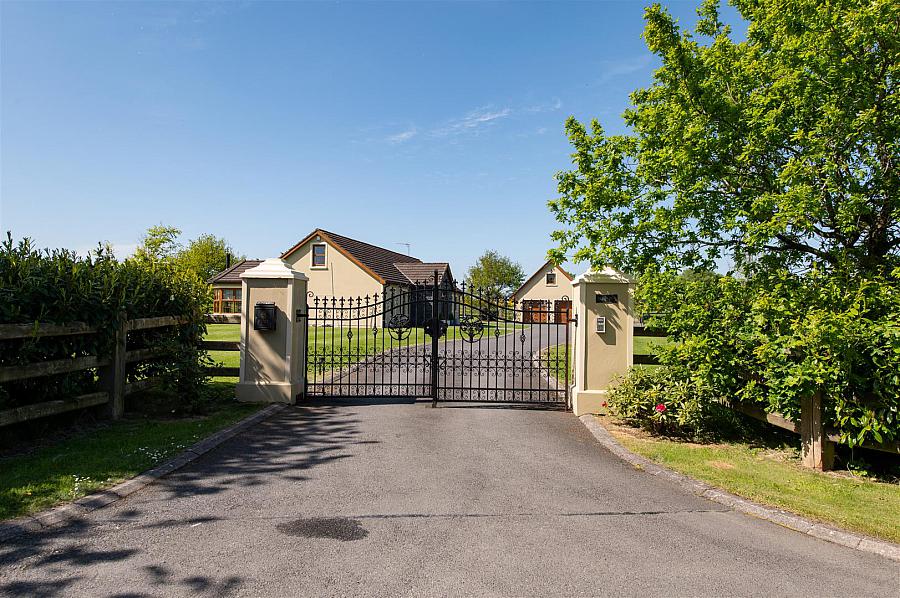 54b Crawfordstown Road