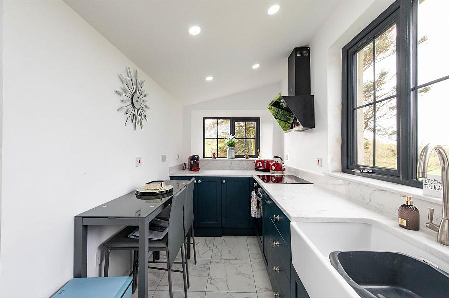 87 Ballynahinch Road