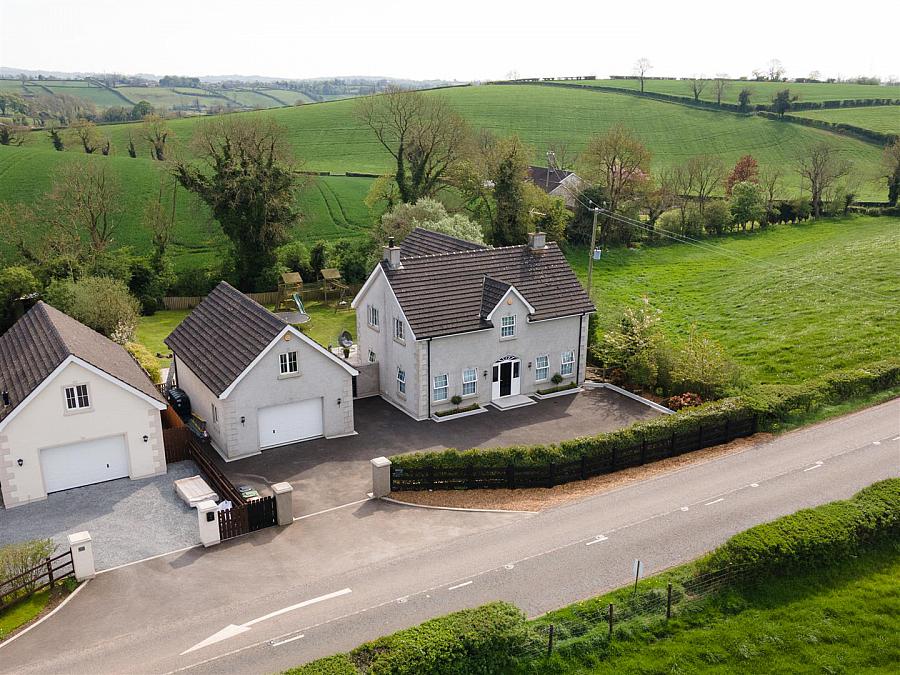 82 Ballynahinch Road