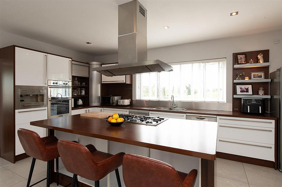 82 Ballynahinch Road