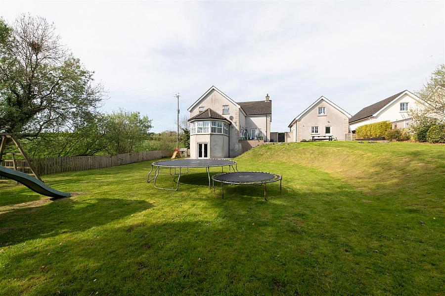 82 Ballynahinch Road