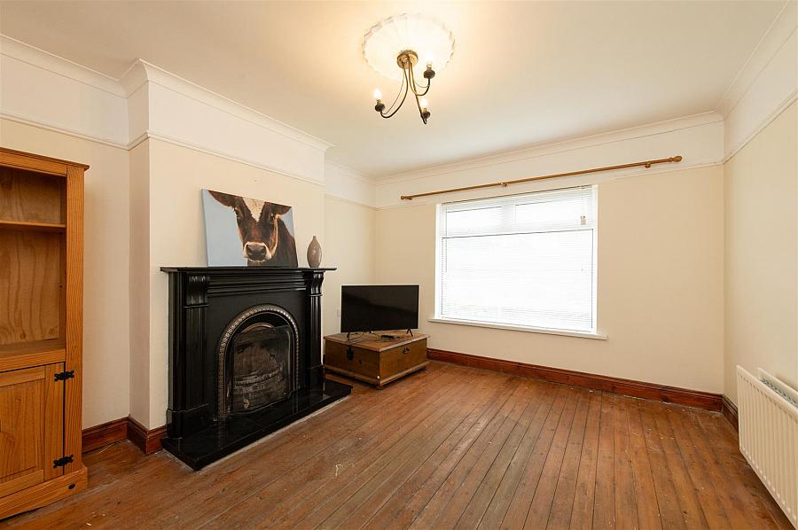 2 Glenlough Park