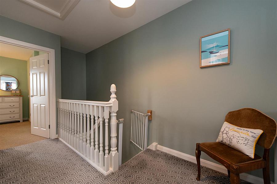 9 Riverview Heights