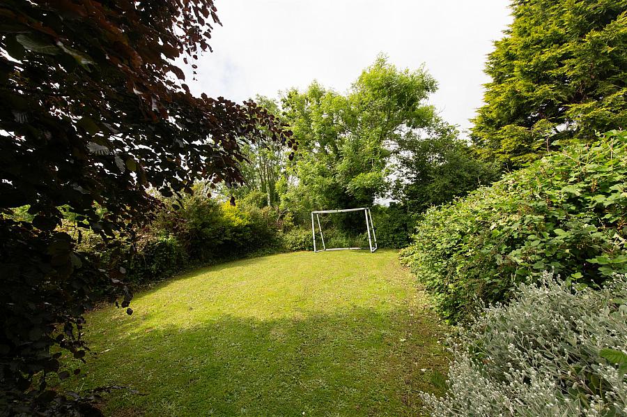 24 Ballynahinch Road