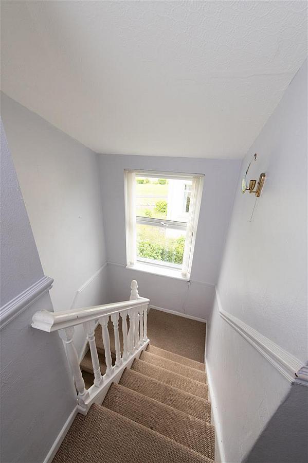 3 Jordanstown