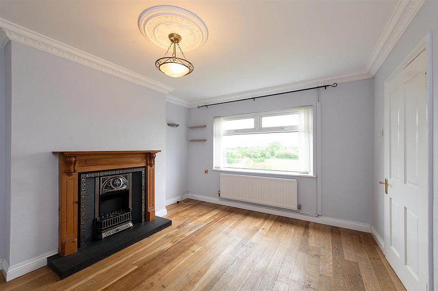3 Jordanstown