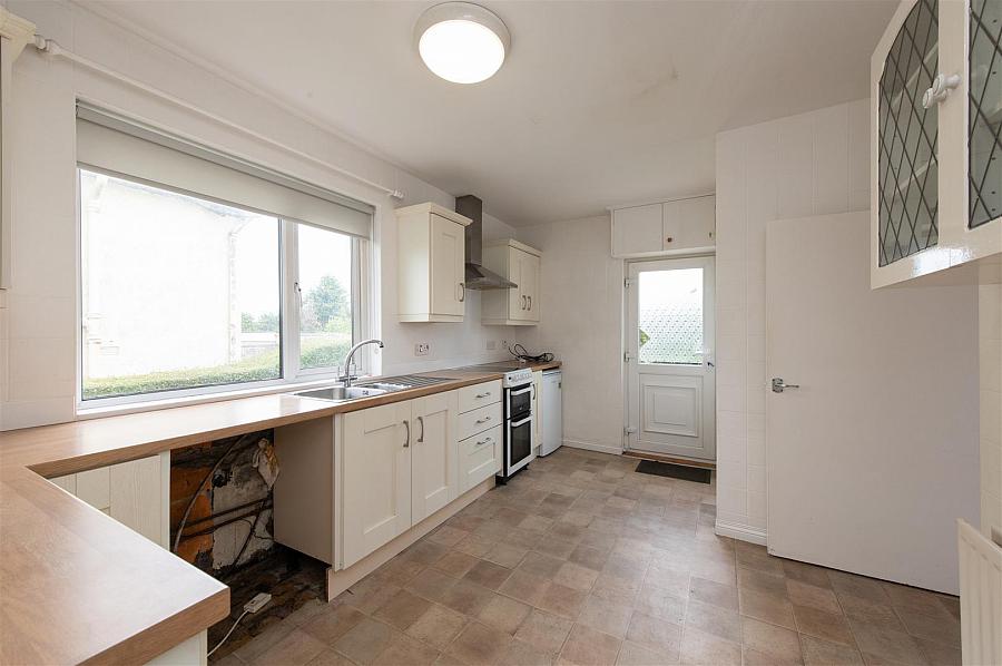 3 Jordanstown