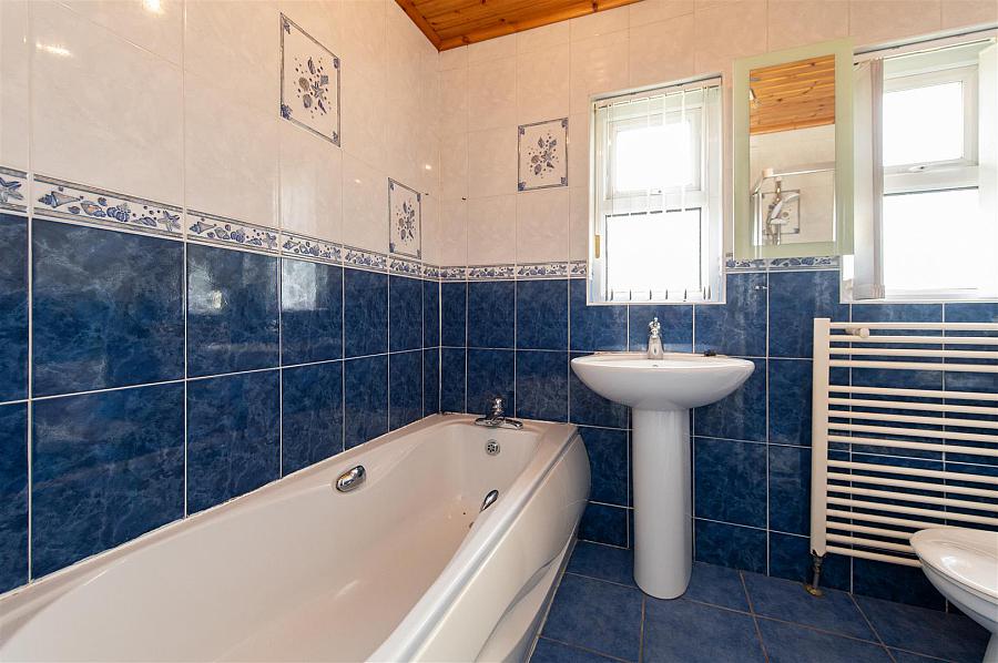 3 Jordanstown