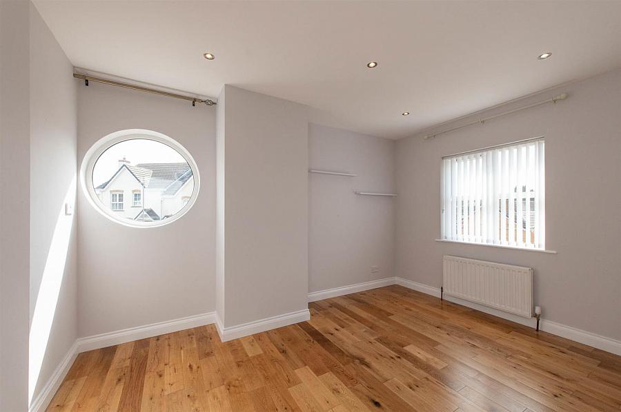 10 Drummond Brae
