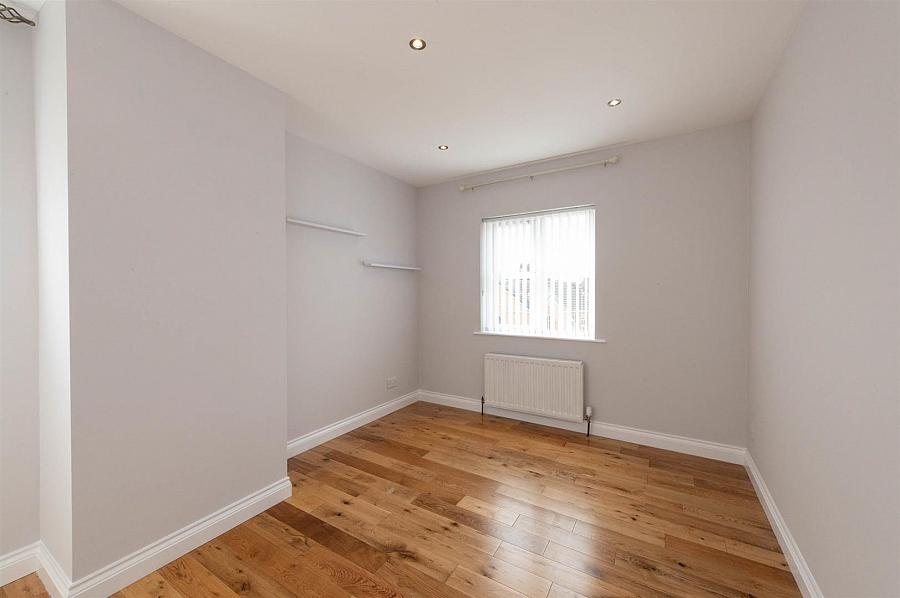 10 Drummond Brae