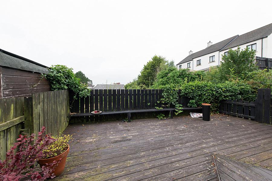 10 Drummond Park