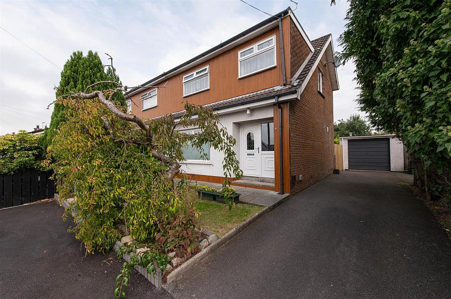 3 Moyra Close