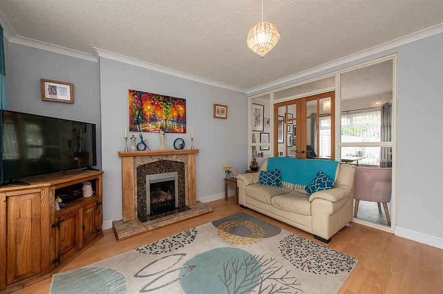 3 Moyra Close