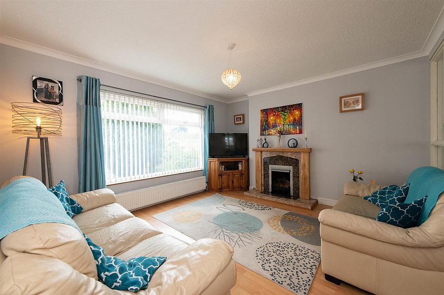 3 Moyra Close