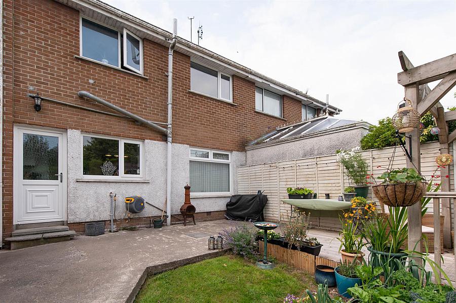 3 Moyra Close