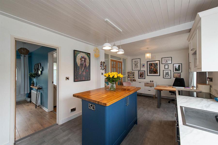 3 Moyra Close