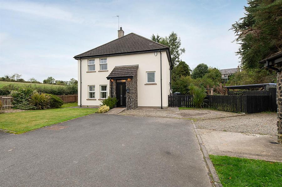 18 Drum Manor