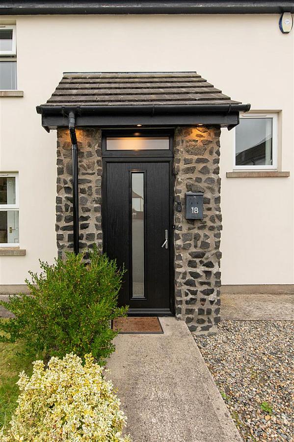 18 Drum Manor