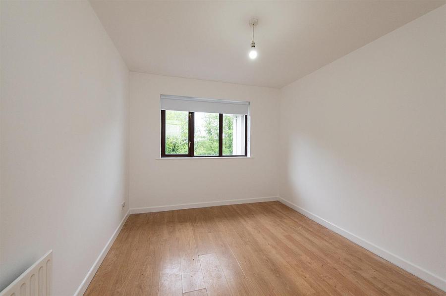 17 Loughinisland Road