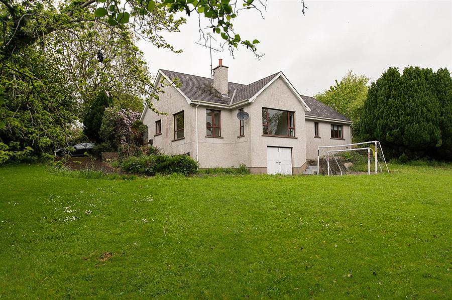 17 Loughinisland Road