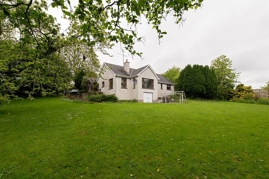 17 Loughinisland Road