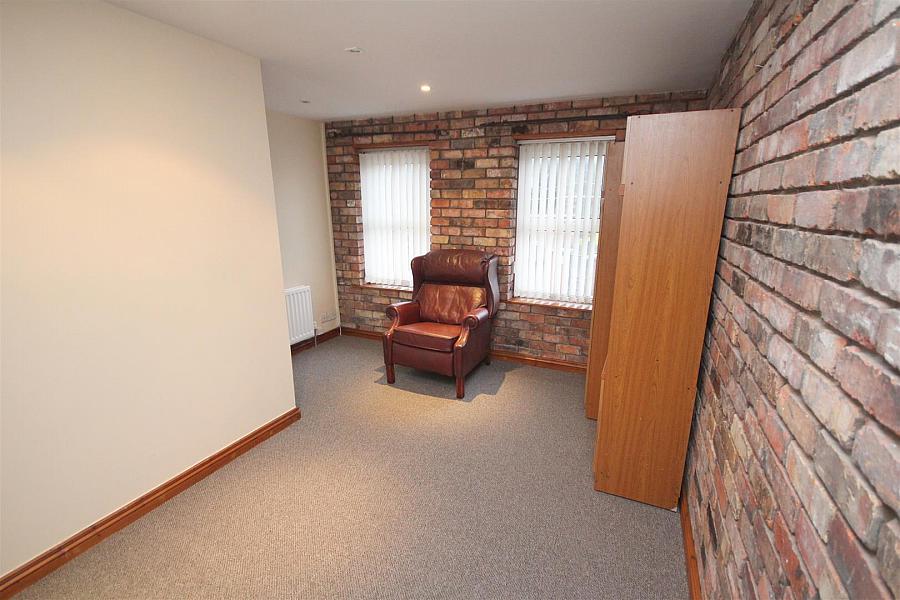 Commercial Yard & 21 Antrim Road