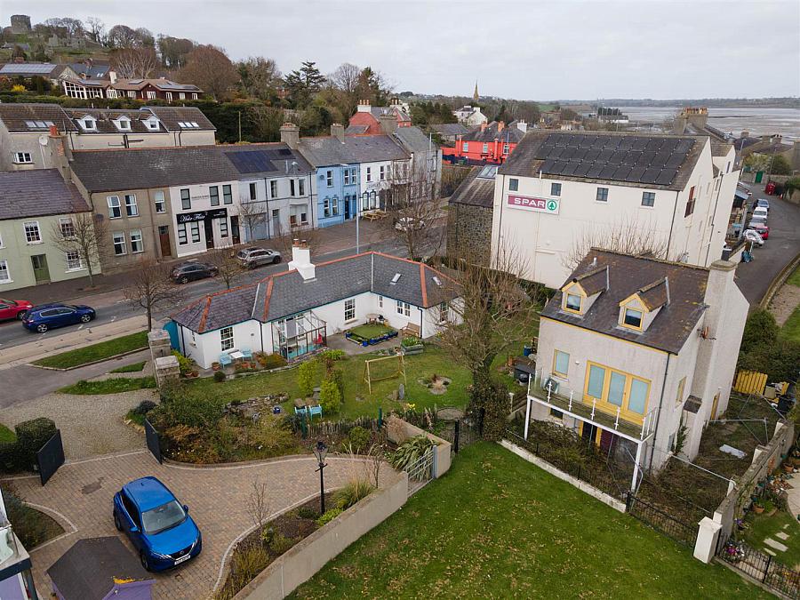 The Gate Lodge, 14 Main Street