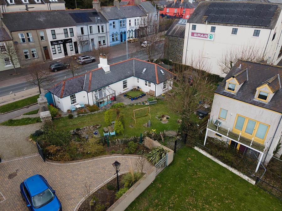 The Gate Lodge, 14 Main Street
