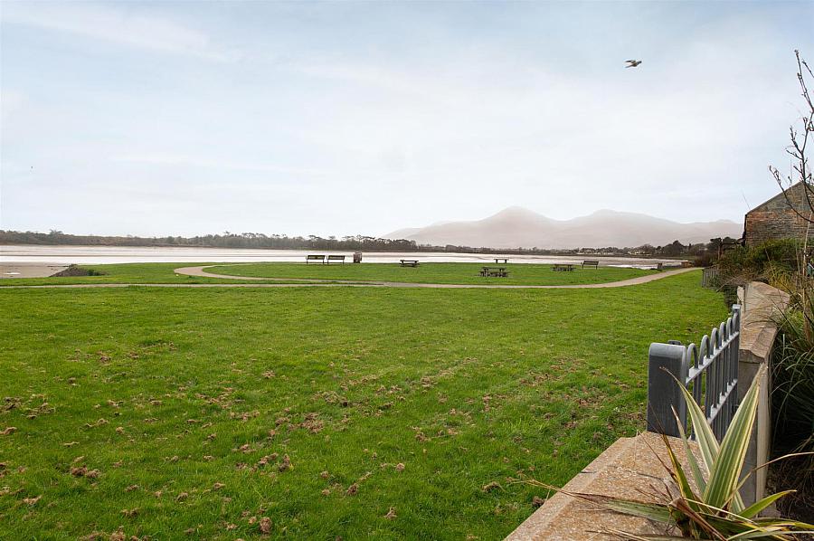 The Gate Lodge, 14 Main Street