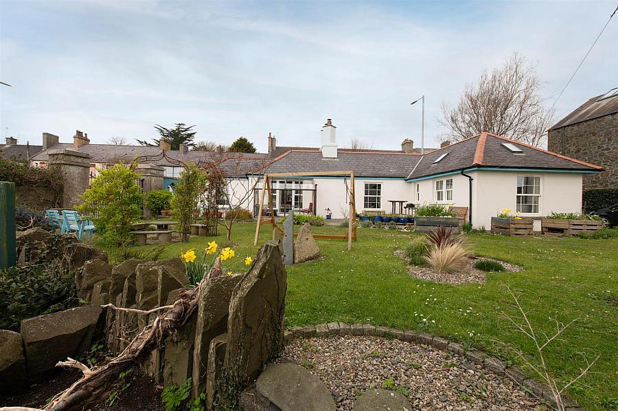 The Gate Lodge, 14 Main Street