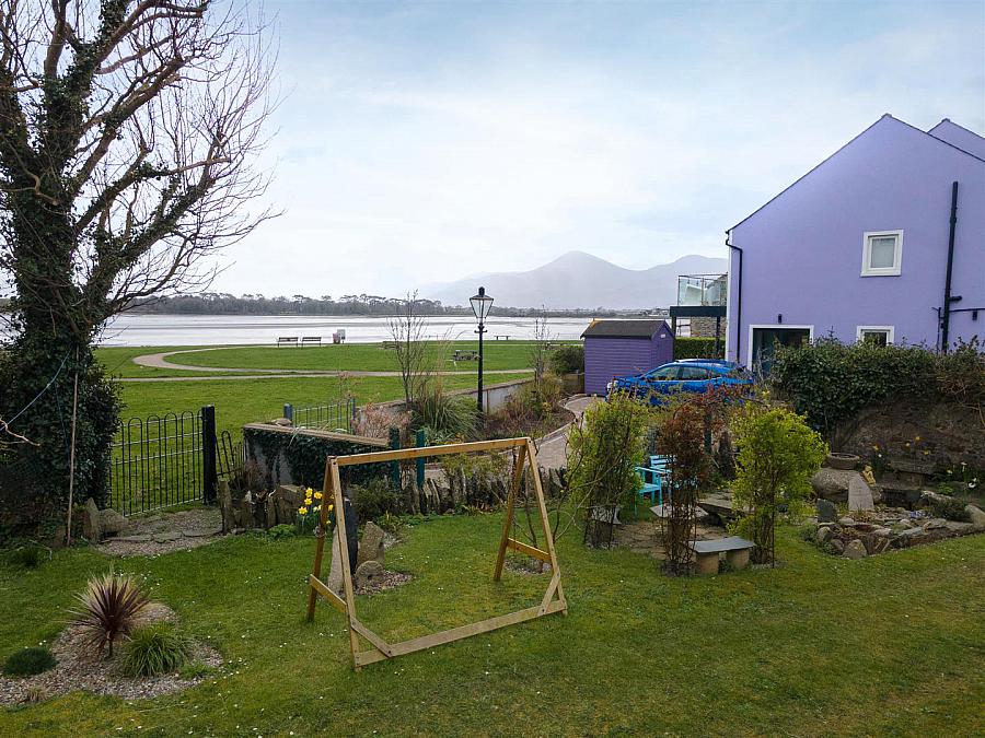 The Gate Lodge, 14 Main Street