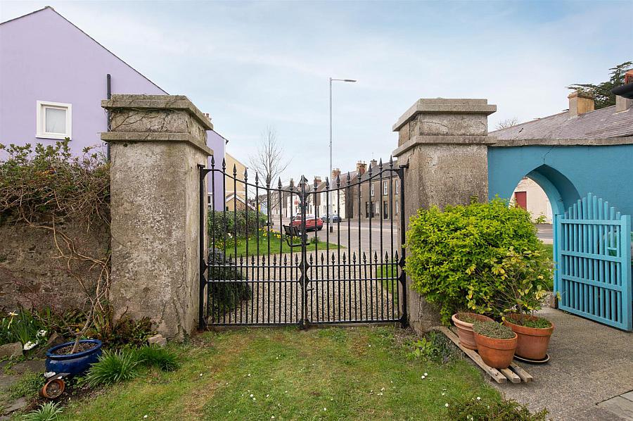 The Gate Lodge, 14 Main Street