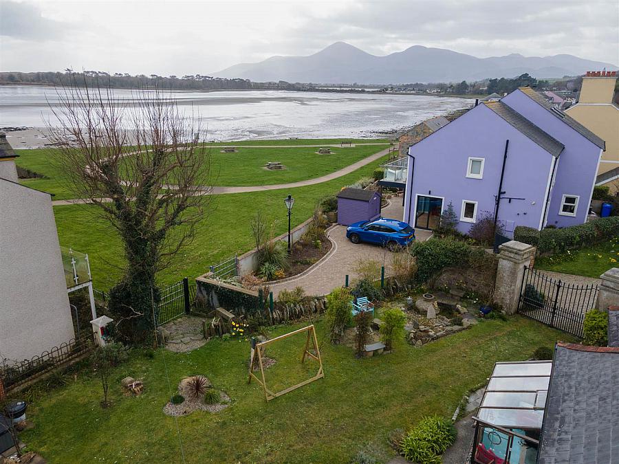 The Gate Lodge, 14 Main Street