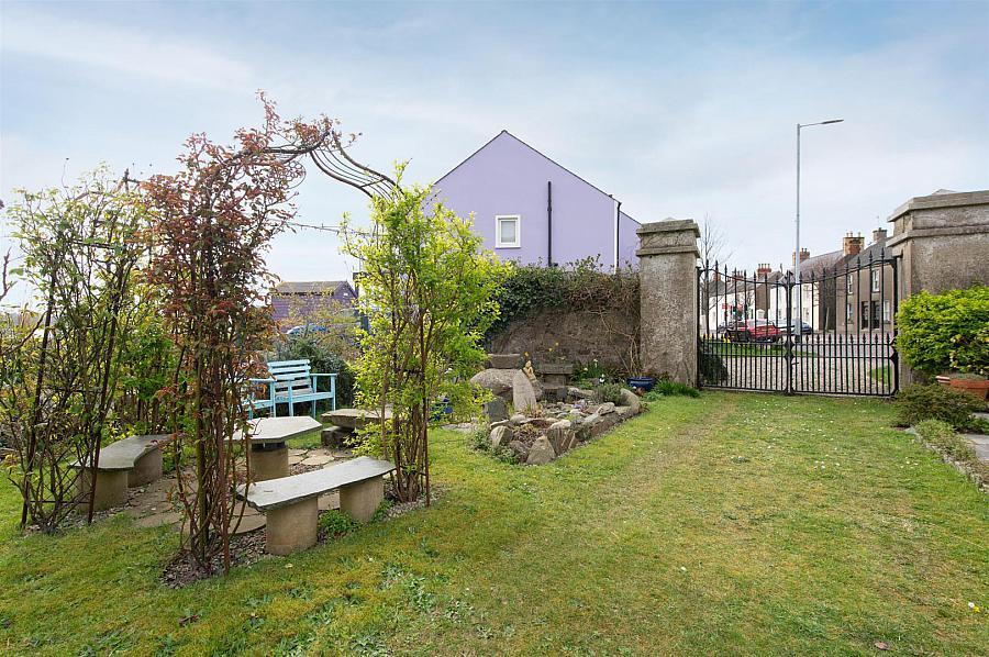 The Gate Lodge, 14 Main Street
