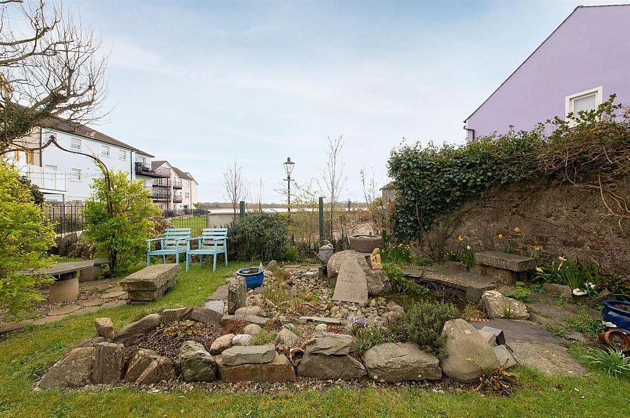 The Gate Lodge, 14 Main Street