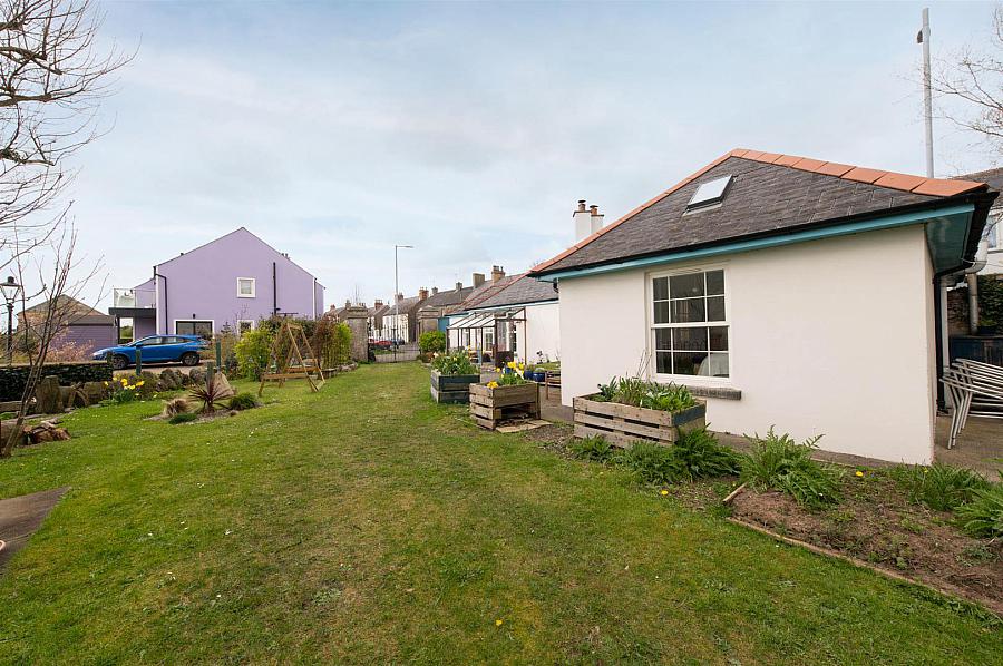 The Gate Lodge, 14 Main Street