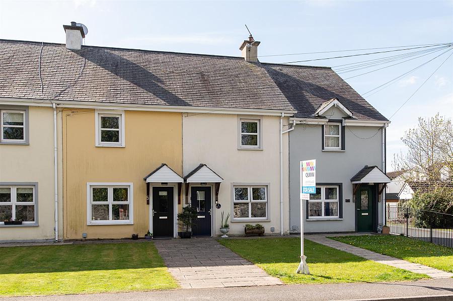 6 Manse Walk