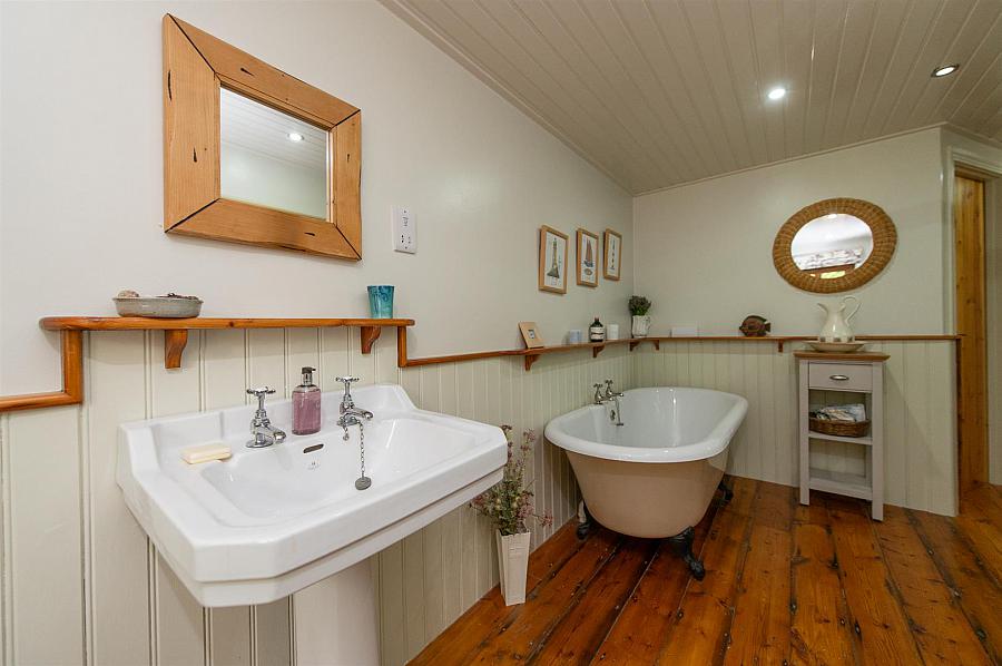 19 Brae Road