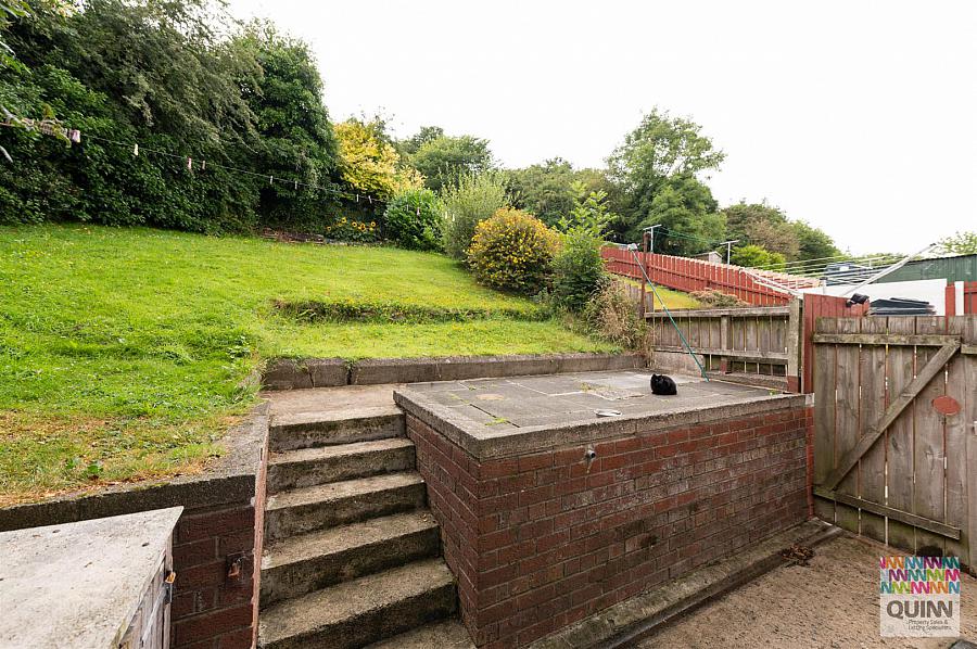 46 Hillfoot Crescent