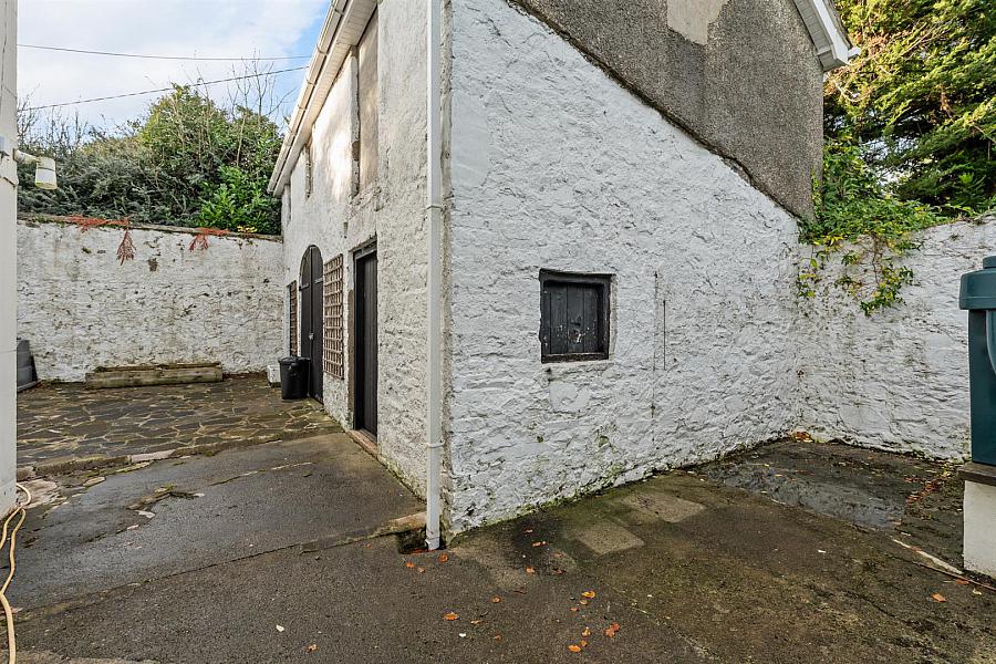 18 Church Road