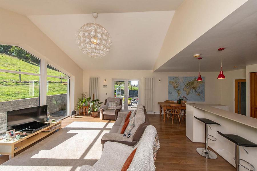 12A Glassdrumman Road