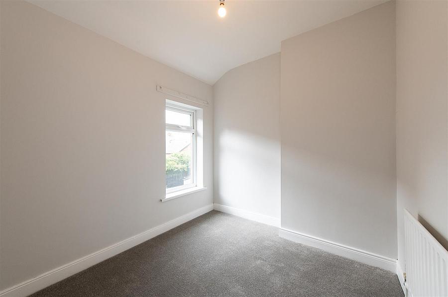 186 Ravenhill Avenue