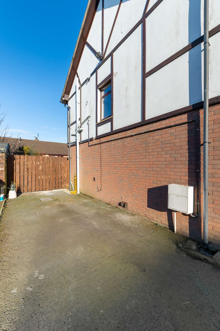 21 Lawnbrook Drive