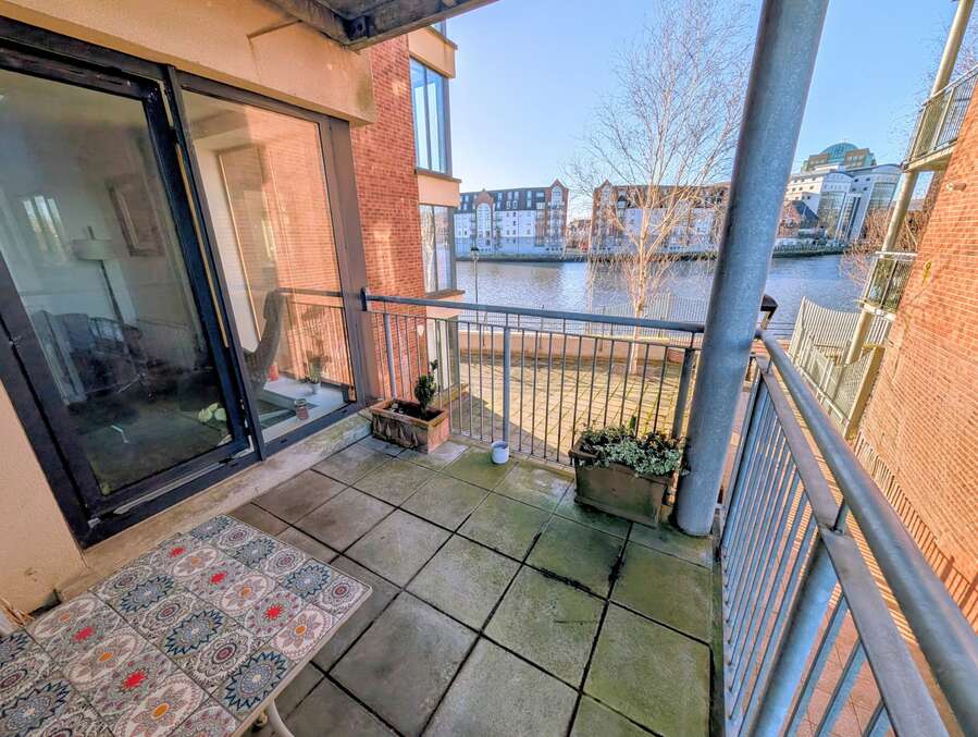 Apt 5 Pottingers Quay