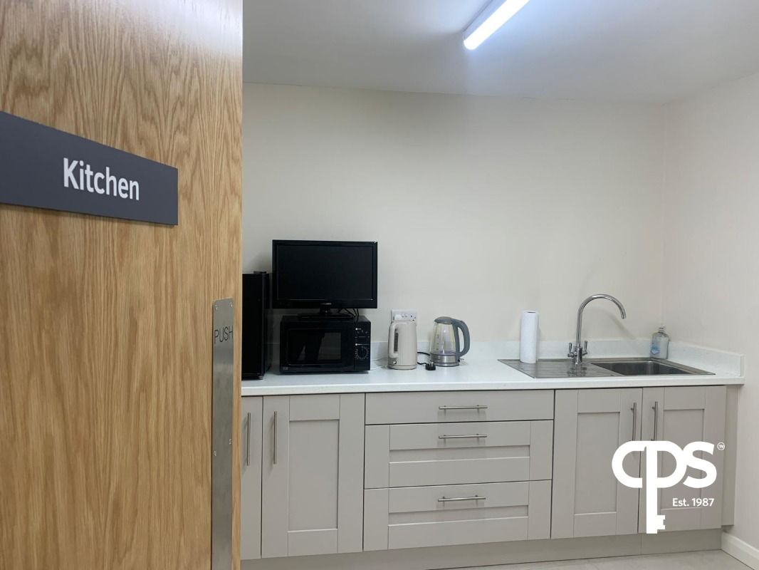 Room 3 24-26 Spencer Road