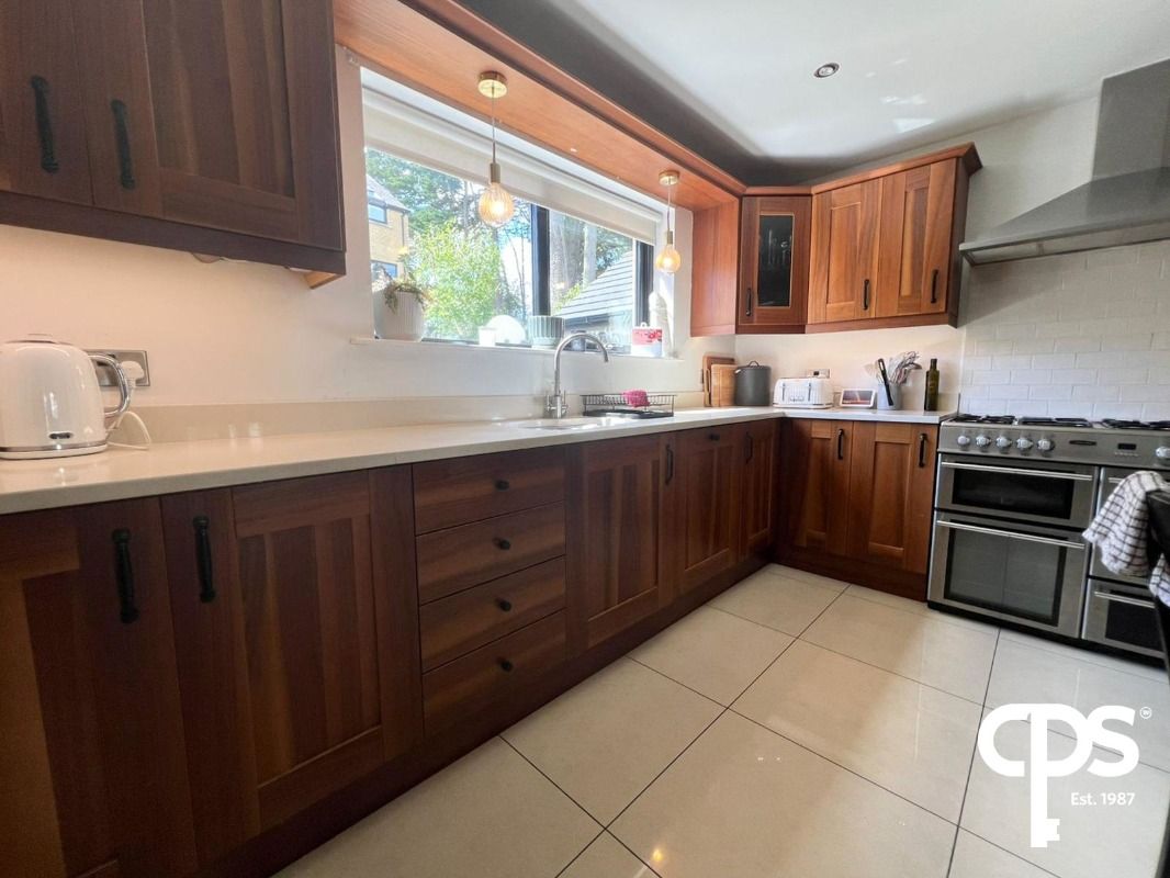19 Bayview Gardens