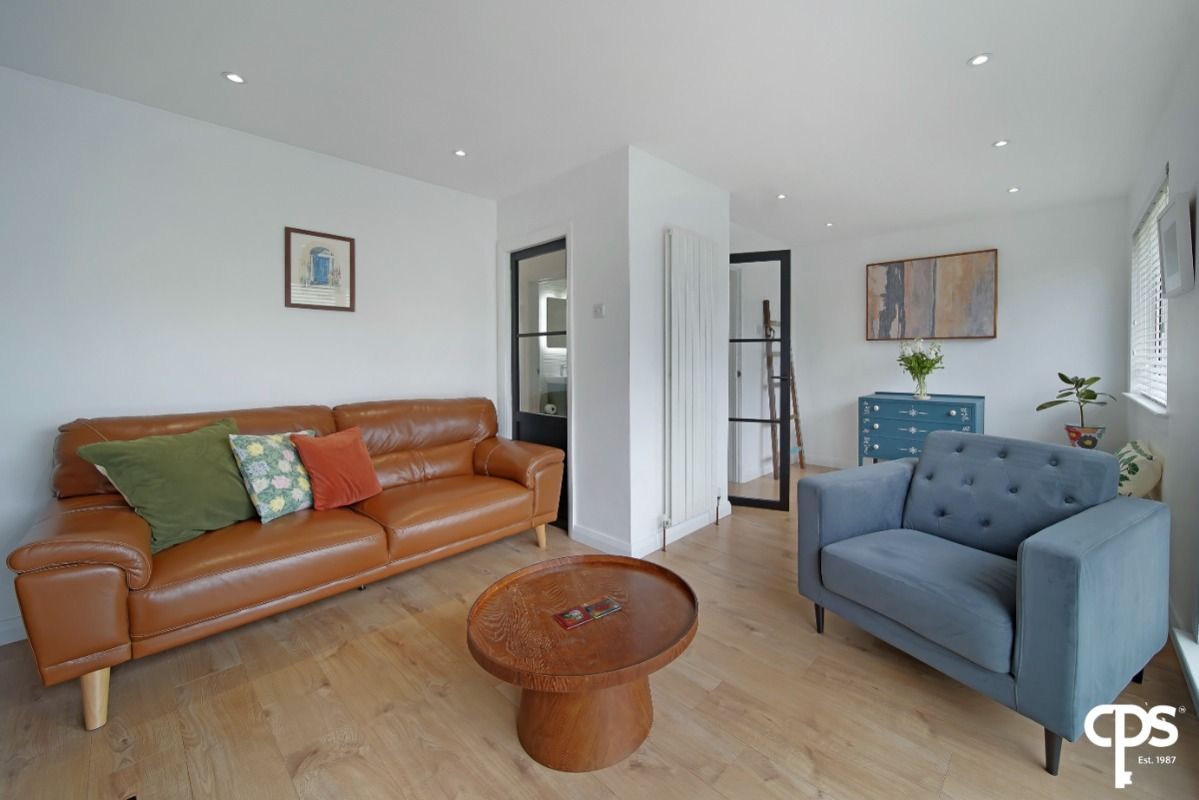 2 Lansdowne Road