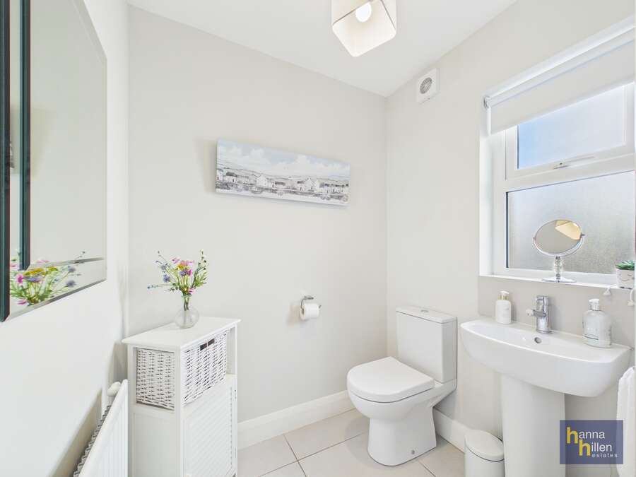 12 Carrickbracken Close